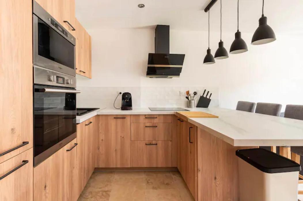 Le Marronnier 3: Superbe Appart Au Coeur De La Petite Venise LʼIsle-sur-la-Sorgue Exterior foto